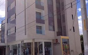 Etiqueta Hotel